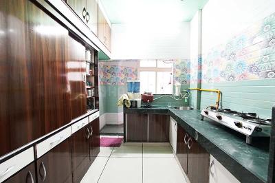 Kitchen Image of 1001 Sq.ft 3 BHK Apartment / Flat for sale in Sola Ahmedabad for Rs. 8000000