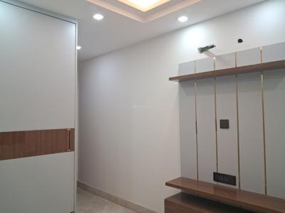 Bedroom Image of 1350 Sq.ft 3 BHK Builder Floor for sale in Paschim Vihar New Delhi for Rs. 26500000