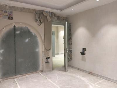 Bedroom Image of 3222 Sq.ft 4 BHK Builder Floor for sale in Mukherjee Nagar New Delhi for Rs. 55000000