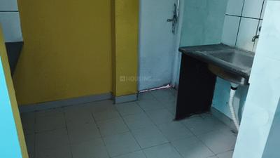 Kitchen Image of 850 Sq.ft 2 BHK Apartment / Flat for rent in Pioneer Property Genexx Valley, Joka Kolkata for Rs. 14000