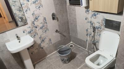 Marvel Sequoia Bathroom Two 3