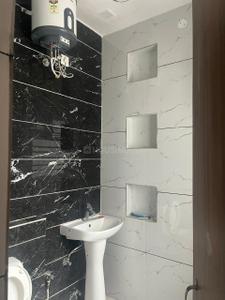 Bathroom Image of 900 Sq.ft 1 BHK Independent House for rent in Paradise Darpan Heights, Kharar Mohali for Rs. 16500