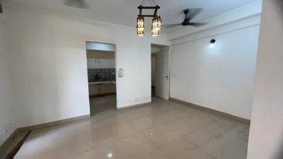 Living Room Image of 980 Sq.ft 2 BHK Apartment / Flat for rent in Jaypee Kosmos, Sector 134 Noida for Rs. 21000