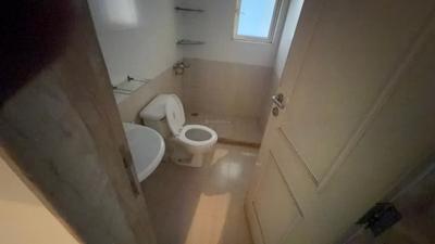 Bathroom Image of 900 Sq.ft 1 BHK Apartment / Flat for rent in Hiranandani Flora, Hiranandani Estate Thane for Rs. 33000