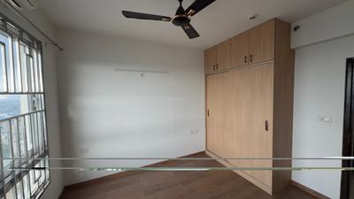 Bedroom Image of 1090 Sq.ft 2 BHK Apartment / Flat for rent in Hero Homes, Sector 104 Gurgaon for Rs. 34500