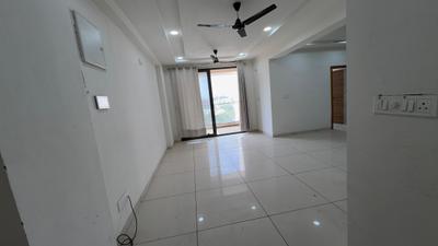 Living Room Image of 1400 Sq.ft 3 BHK Apartment / Flat for rent in Shiv Shakti Uma Greens, Kudasan Gandhinagar for Rs. 25000