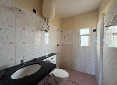 Bathroom Image of 1685 Sq.ft 3 BHK Apartment / Flat for rent in Paramount Pilatus, Arakere Bengaluru for Rs. 55000