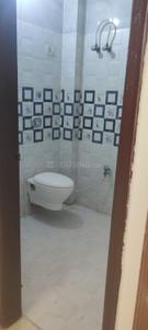 Bathroom Image of 1150 Sq.ft 2 BHK Builder Floor for rent in Vasundhara Ghaziabad for Rs. 18000