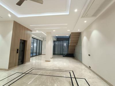Hall Image of 7200 Sq.ft 4 BHK Duplex for sale in Panchsheel Park New Delhi for Rs. 300000000