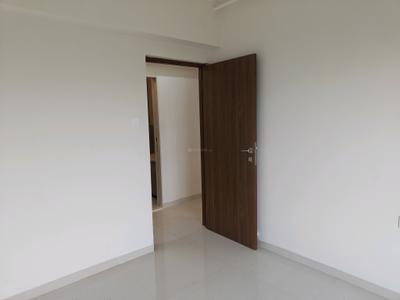 Bedroom Image of 680 Sq.ft 2 BHK Apartment / Flat for rent in Leo Eminence, Bandra East Mumbai for Rs. 110000