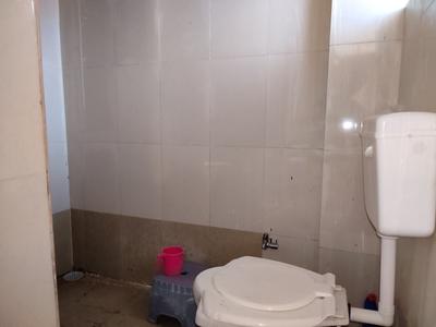 Bathroom Image of 950 Sq.ft 1 BHK Independent House for sale in Dabewadi Satara for Rs. 2500000