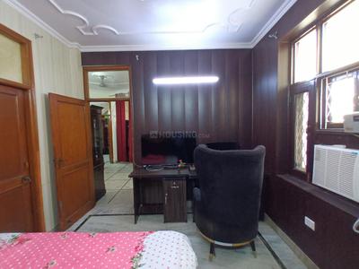 Bedroom Image of 1125 Sq.ft 3 BHK Builder Floor for sale in Vikaspuri New Delhi for Rs. 16000000