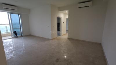 Living Room Image of 2500 Sq.ft 3 BHK Apartment / Flat for rent in DLF One Midtown, Karampura New Delhi for Rs. 120000