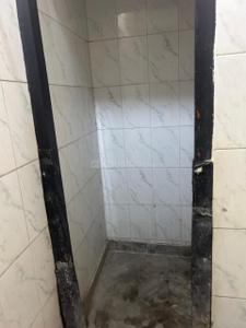 Bathroom Image of 1050 Sq.ft 2 BHK Independent House for rent in Alpha II Greater Noida for Rs. 20000