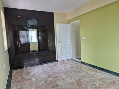 Bedroom Image of 999 Sq.ft 2 BHK Apartment / Flat for sale in Hiranandani Meadows, Thane West Thane for Rs. 18800000