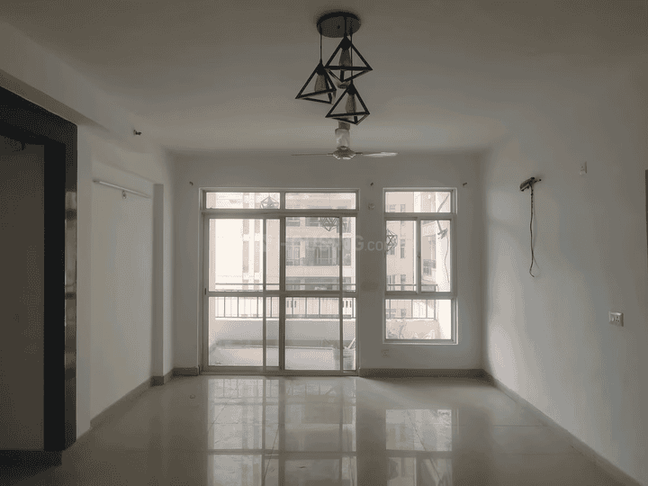 Eros Sampoornam 3 Main Image 1