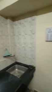 Kitchen Image of 650 Sq.ft 1 BHK Apartment / Flat for rent in Karve Nagar Pune for Rs. 24000