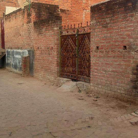 160 gj plot for sale ganga nagar shuklaganj  Main Image 1