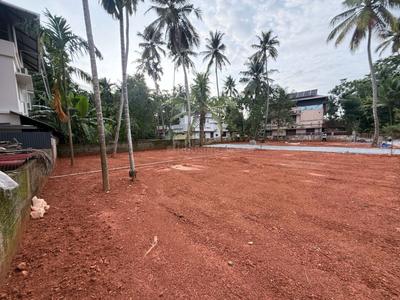 Image of 2175 Sq.ft Residential Plot / Land for sale in Vyttila, Kochi for Rs. 1350000
