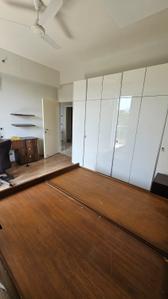 Bedroom Image of 2575 Sq.ft 4 BHK Apartment / Flat for rent in DLF The Primus, Sector 82A Gurgaon for Rs. 72000