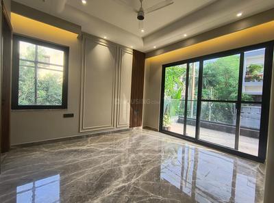 Bedroom Image of 2700 Sq.ft 4 BHK Builder Floor for sale in Naraina New Delhi for Rs. 62500000