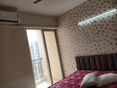 Bedroom Image of 766 Sq.ft 2 BHK Apartment / Flat for rent in Prateek Grand Carnesia, Siddharth Vihar Ghaziabad for Rs. 33000