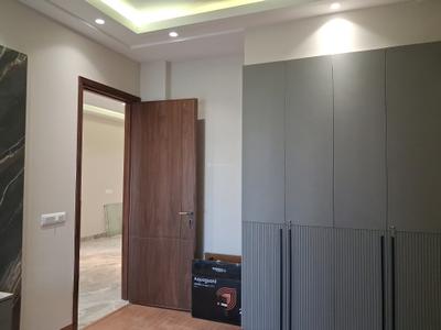 Bedroom Image of 1350 Sq.ft 3 BHK Builder Floor for sale in Paschim Vihar New Delhi for Rs. 31000000