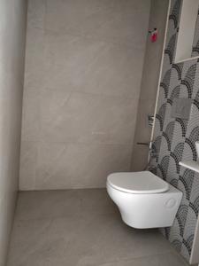 Twin Tower Attached Bathroom with Bedroom Two 4