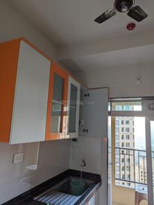 Kitchen Image of 850 Sq.ft 2 BHK Apartment / Flat for rent in Rustomjee Azziano, Thane West Thane for Rs. 50000