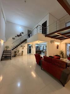 Kitchen Image of 2000 Sq.ft 4 BHK Apartment / Flat for rent in Shekhar Maple Woods, Nipania Indore for Rs. 50000