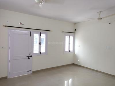 Hall Image of 1850 Sq.ft 3 BHK Apartment / Flat for rent in Sector 5 Dwarka New Delhi for Rs. 45000