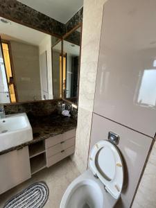Image of 1700 Sq.ft 3 BHK Apartment / Flat for sale in Bandra West, Mumbai for Rs. 125000000