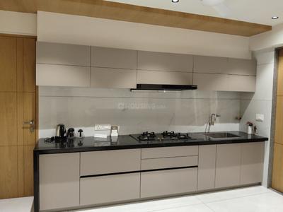 Kitchen Image of 1500 Sq.ft 3 BHK Apartment / Flat for rent in Adani Amogha, Shantigram Ahmedabad for Rs. 50000