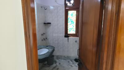 Image of 2000 Sq.ft 3.5 BHK Apartment / Flat for rent in Jhelum Arorvansh Apartments, Sector 5 Dwarka, New Delhi for Rs. 48000