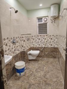 Bathroom Image of 1650 Sq.ft 3 BHK Apartment / Flat for rent in Piska More Ranchi for Rs. 32000