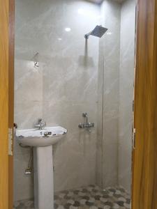 Common Bathroom Image of 900 Sq.ft 2 BHK Builder Floor for sale in Indirapuram Ghaziabad for Rs. 6700000
