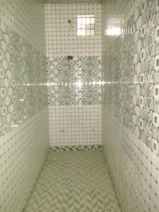 Common Bathroom Image of 540 Sq.ft 2 BHK Builder Floor for sale in New Ashok Nagar New Delhi for Rs. 4700000