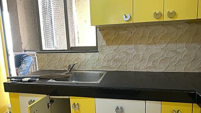 Kitchen Image of 1288 Sq.ft 3 BHK Apartment / Flat for sale in Unitech Uniworld Gardens 2, Sector 47 Gurgaon for Rs. 18200000