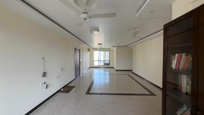 Living Room Image of 2457 Sq.ft 4 BHK Apartment / Flat for sale in Hiranandani Estate Hill Grange, Hiranandani Estate Thane for Rs. 40000000