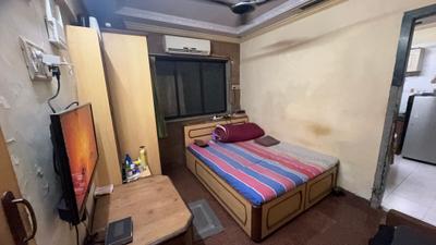Bedroom Image of 240 Sq.ft 1 RK Apartment / Flat for rent in Malad West Mumbai for Rs. 25000