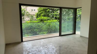 Bedroom Image of 2750 Sq.ft 4.5 BHK Apartment / Flat for sale in Vile Parle West Mumbai for Rs. 141000000