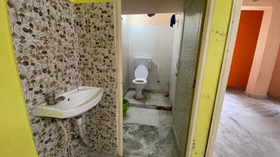 Image of 820 Sq.ft 2 BHK Independent House for rent in Keshtopur, Kolkata for Rs. 13000