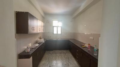 Kitchen Image of 1500 Sq.ft 2 BHK Builder Floor for rent in Sector 46 Gurgaon for Rs. 38000