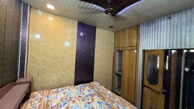 Bedroom Image of 520 Sq.ft 2 BHK Builder Floor for rent in Patparganj New Delhi for Rs. 16000