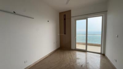 Bedroom Image of 2105 Sq.ft 3 BHK Apartment / Flat for rent in Supertech Supernova, Sector 94 Noida for Rs. 74000