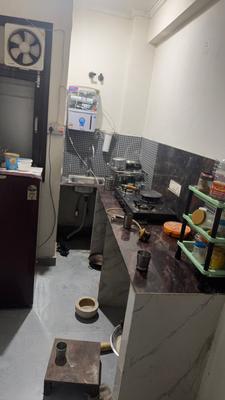 Kitchen Image of 800 Sq.ft 1 RK Apartment / Flat for rent in Palam Vihar Extension Gurgaon for Rs. 13000