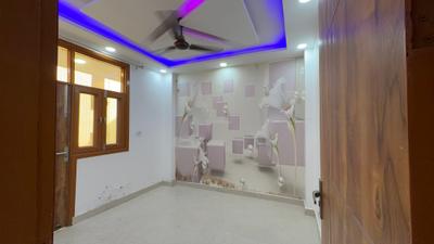 Bedroom Image of 1000 Sq.ft 3 BHK Builder Floor for rent in Nawada New Delhi for Rs. 18500