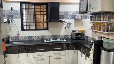 Kitchen Image of 1550 Sq.ft 3 BHK Apartment / Flat for sale in Kanha City, Sayajipura Vadodara for Rs. 6000000