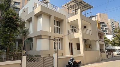 Living Room Image of 3000 Sq.ft 3 BHK Villa for sale in Memnagar Ahmedabad for Rs. 32500000