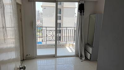 Bedroom Image of 1000 Sq.ft 2 BHK Apartment / Flat for sale in Signature Global The Millennia, Sector 37D Gurgaon for Rs. 6900000